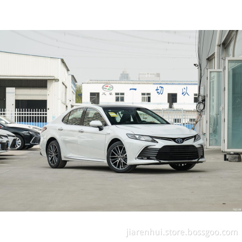 2022 Toyata Camry E-CVT 2,5Hg Deluxe Edizione Ottima scelta per la famiglia